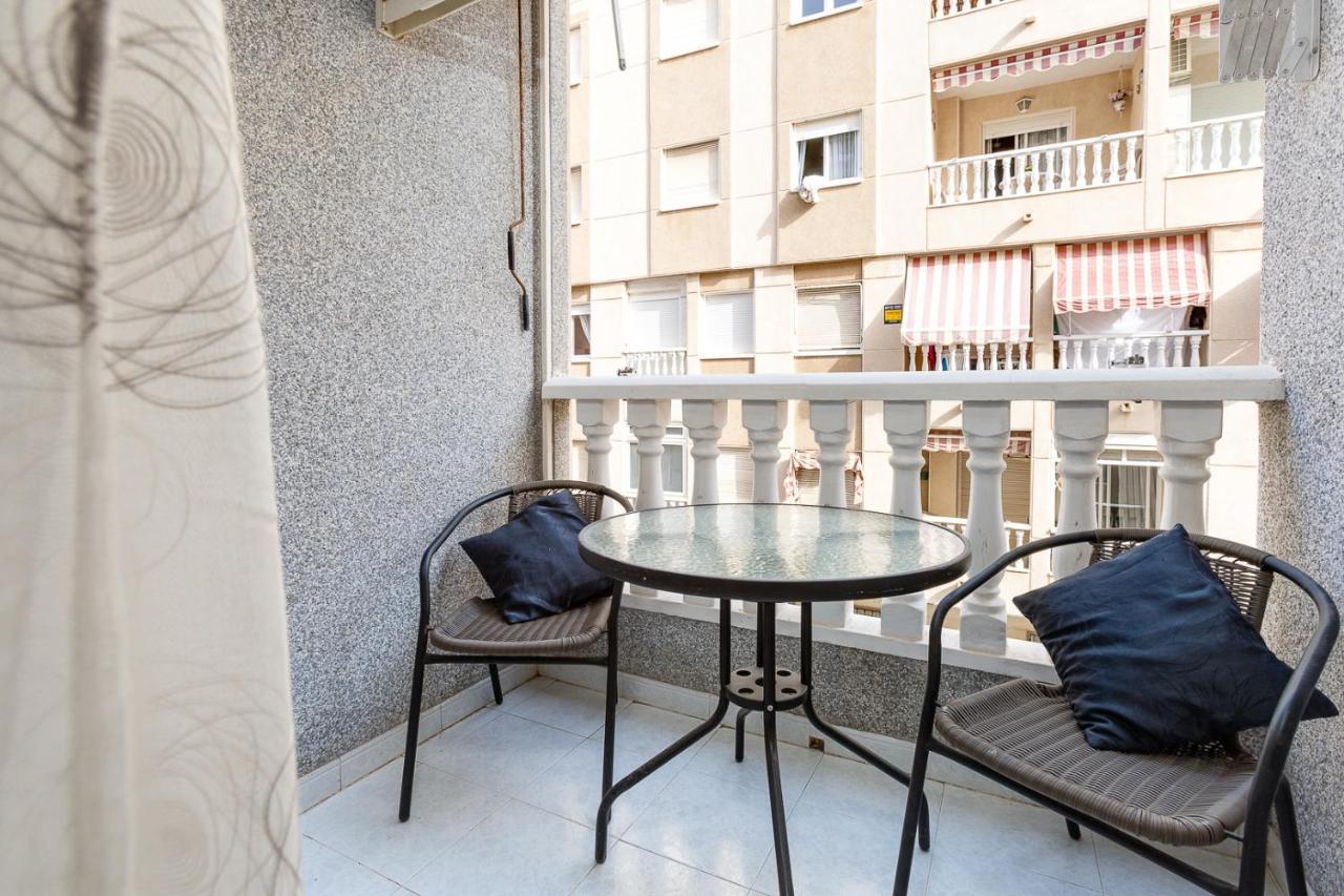 Arquitecto Larramendi Lejlighed Torrevieja Eksteriør billede